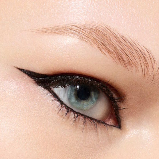 KIT DELINEADOR + M&Aacute;SCARA DE C&Iacute;LIOS MAC METAMORPHOSIS